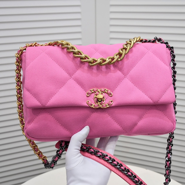 シャネルバッグ細部ディテール